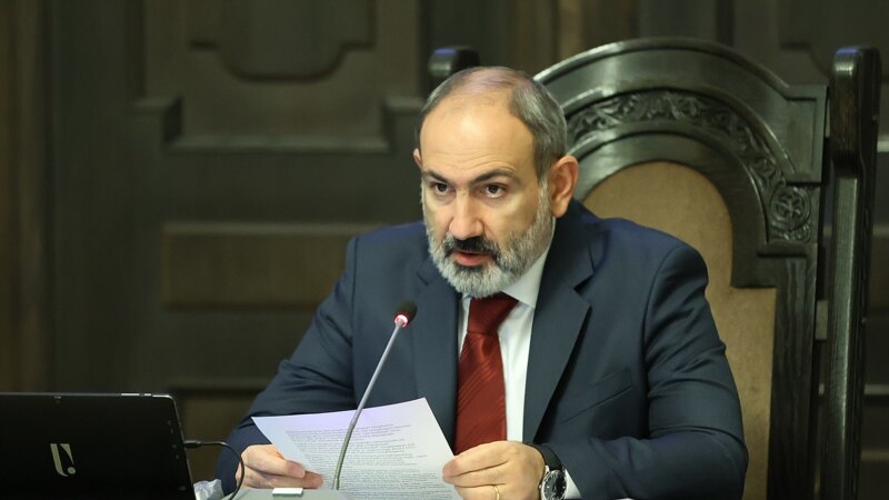 Власть не комментирует информацию о том, что Армения собирается подписать документ с Азербайджаном. Оппозиция обеспокоена