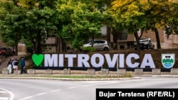 Novi gradonačelnici - Milan Radojević u Severnoj Mitrovici, Zoran Todić u Leposaviću, Dragiša Milović u Zvečanu i Miloš Perović u Zubinom Potoku - preuzeli su dužnost 5. decembra 2025.