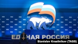 За свідченням очевидців, яких цитує міськрада, у штабі роздають піртійні газети та агітують за Росію. (фото ілюстративне)