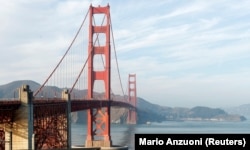 Golden Gate, simbolul orașului San Francisco.