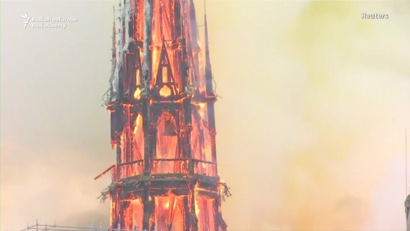 Parižiň Notre Dame baş ybadathanasyny ot aldy