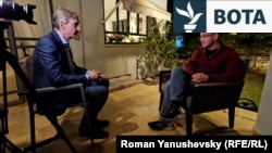 Eran Ortal, gjeneral rezervë i brigadës në Forcat Mbrojtëse të Izraelit, në intervistën dhënë gazetarit të Radios Evropa e Lirë, Ray Furlong, pranë Tel Avivit. Mars, 2026.