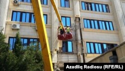 Binalardan üzlüklərin sökülməsi
