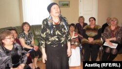 Редакция әгъзасы Нурия Ханым Кучукова сөйли