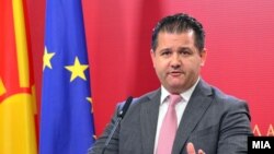 Портпаролот на Владата, Миле Бошњаковски