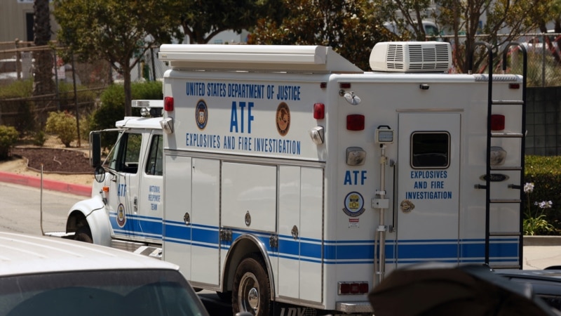 Aproximativ 30 de răniți la Los Angeles, după ce o mașină a intrat într-o mulțime de oameni