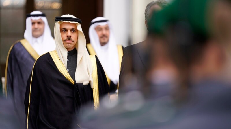 Сауд Арабиясы Кремлди “бурмаланган маалымат” таратканы үчүн айыптады
