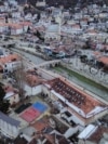 Qyteti i Prizrenit. Sipas kryetarit të Prizrenit, ndryshimet në Ligjin për Pronën Publike cenojnë kompetencat dhe të drejtat e komunave mbi këto prona.