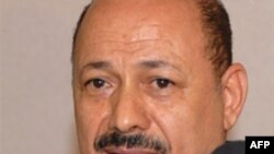 رشاد العليمی وزير کشور يمن بنياد های مذهبی ايران را متهم کرد که از شورشيان شيعه در شمال اين کشور حمايت مالی می کند