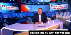 Conflict de interese? Piotr Tolstoi e atît speaker-ul adjunct al Dumei de Stat, cît și moderatorul unui program de duminică seara la televiziunea de stat Pervîi Kanal