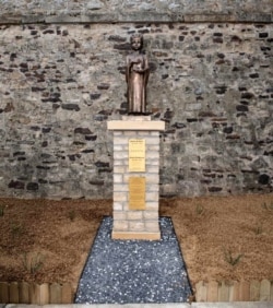 Пам’ятник у бельгійському місті Арлоні