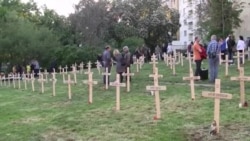 Ukrainian "Heavenly Hundred" commemorated in Prague with a symbolic cemetery CLEAN