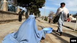 افغانستان کې بې‌وزلي او بې‌کاري تر بل هر وخت ډېره شوې، انځور - ارشيف