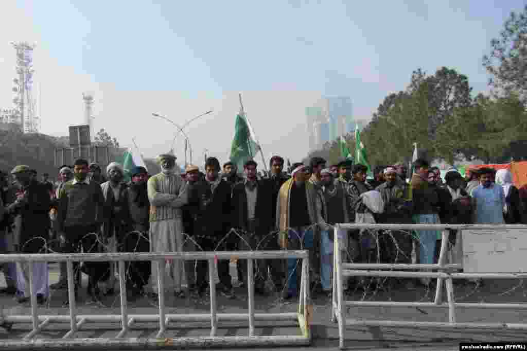 Supporters begin gathering in Islamabad.