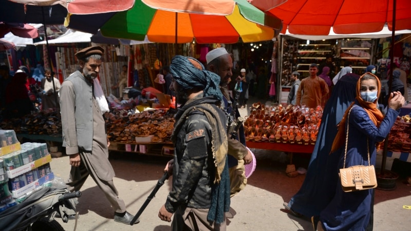د طالبانو د واکمنۍ په لومړیو ۱۰۰ ورځو کې د افغانستان اقتصادي وضعیت