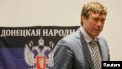 Далеко не все эксперты разделяют скепсис по поводу контактов Донбасса и Цхинвала. То, что происходило в Южной Осетии 20 лет назад, во многом похоже на сегодняшние события в Донецке и Луганске. Что касается отличий, то они не только в масштабах событий