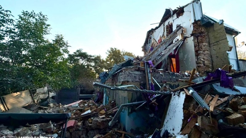 Russian Drone Strike Damages Food Warehouse in Mykolaiv