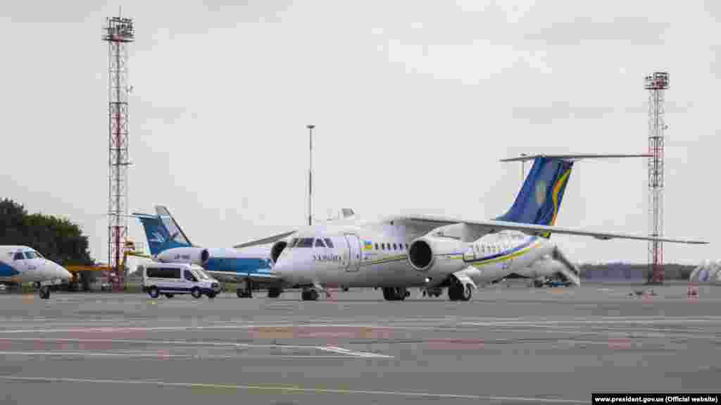 Самолет с украинцами приземлился в аеропорту &laquo;Борисполь&raquo;