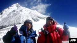 Јуичиро Миура и неговиот син Гота на Монт Еверест