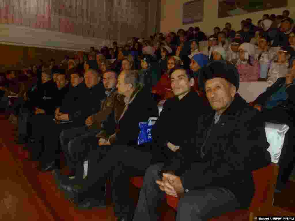 Kyrgyzstan - Uzbek literary meeting in Osh