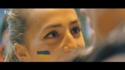 Українські вболівальники пройшли маршем центром Києва (відео)