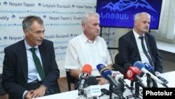 Armenia - Representatives of the EU-Asia Business Finance Center company hold a news conference in Yerevan, 8Aug2017.