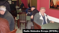 Архивска фотографија: Пензионери во Битола.