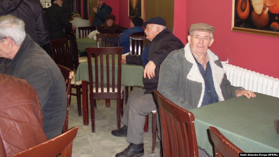 Пензионери во Битола