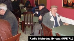 Пензионери во Битола.