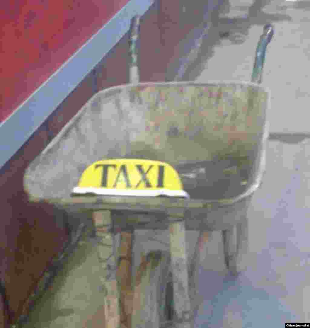 Ekspres taksi - zaman tələsi &nbsp;-B U TAKSİ İLƏ S&Uuml;R&Uuml;C&Uuml;N&Uuml; NƏQLİYYAT NAZİRLİYİNİN ƏMƏKDAŞLARI FİKİR VERMƏYƏCƏK AMMA YENƏ PULU OLARIN YANINDA ALMAMASI MƏSLƏHƏTDİR Y&uuml;kləyib: Əli Rza Muxtar