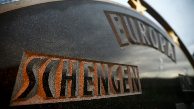 Comisia UE cere ca Bulgaria, Croația și România să între în Schengen: ce implică asta