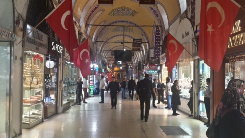 Türkiýäniň prezidenti türki döwletleriň raýatlary üçin işe ýerleşmek düzgünini ýeňletdi