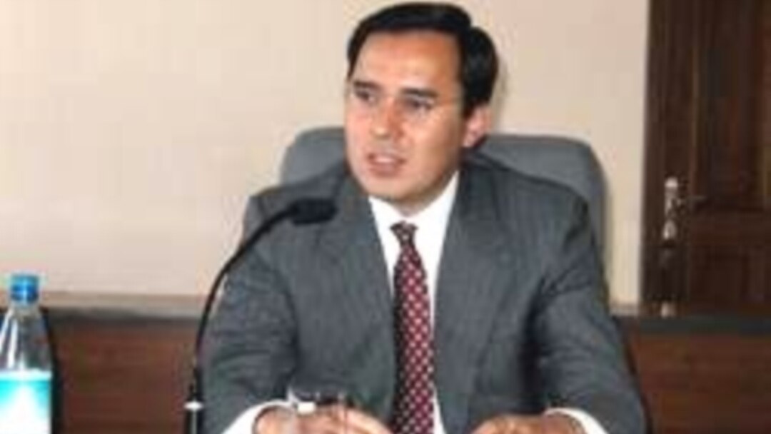 Шұлықтардағы ескі майлы жамбастардың порносы