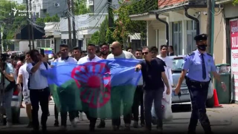 Në Prishtinë protestohet kundër vdekjes së romit në Çeki