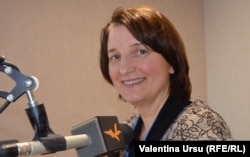 Lucia Gavrilița în studioul Europei Libere