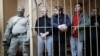 Захваченные украинские моряки в суде Москвы, архивное фото