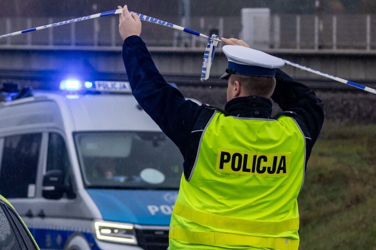 Посольство України в Польщі перевіряє інформацію про «повернення» 91 українця