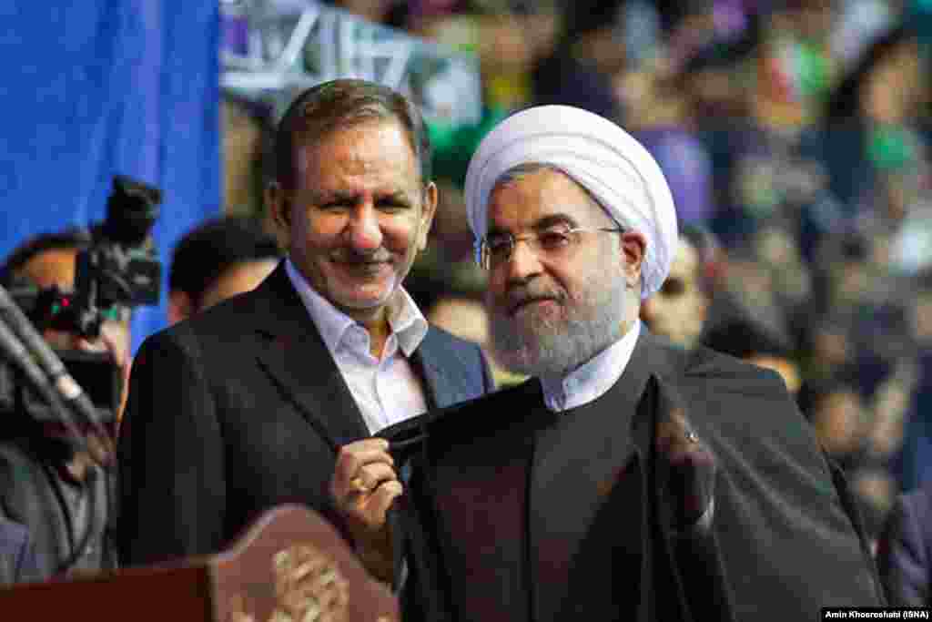 اسحاق جهانگیری، معاون رئیس‌جمهوری ایران که او نیز از نامزدی به نفع حسن روحانی کناره‌گیری کرد
