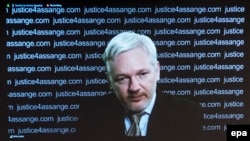 WikiLeaks founder Julian Assange has denied receiving hacked U.S. Democratic e-mails from Russia (file photo).