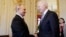 Владимир Путин и Джо Байден в Женеве 16 июня 2021 года.