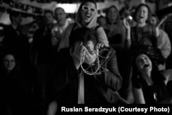 На сьвяткаваньні дня нараджэньня Івана. Фота Руслана Серадзюка