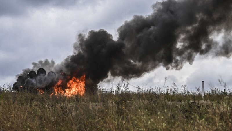 370 Rusiye arbiyi öldürildi ve 3 tank yoq etildi - Ukrayina Silâlı quvetleriniñ Baş ştabı