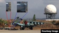 Кассетные бомбы на российском самолете на авиабазе Хмеймим в Сирии