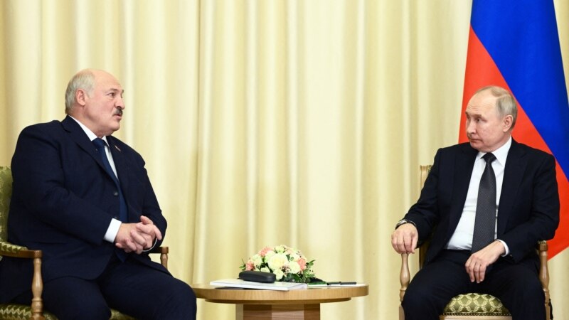 Лукашэнка і Пуцін абмеркавалі стварэньне транспартнага калідора праз Азэрбайджан і Іран