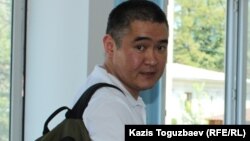 Предприниматель Искандер Еримбетов, обвиняемый по делу «о мошенничестве», в Медеуском районном суде по уголовным делам. Алматы, 18 июля 2018 года.