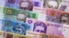 Керівництво НБУ заявляє про достатні запаси готівкової гривні, щоб такі зміни не вплинули на фінансову систему
