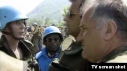 Ratko Mladić u Srebrenici, juli 1995.