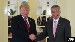 Дональд Трамп и премьер-министр Сингапура Ли Сянь Лун