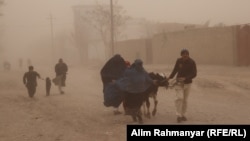 A dusty day in Jowzjan Province. (file photo)