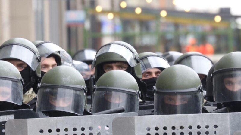 Полицијата на готовс поради протестите во Минск